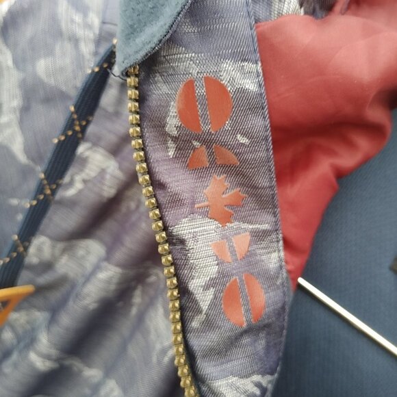 WESTBEACH Pullover Jacket Women's Size Small Mountain Pattern Snowboarding - Picture 7 of 11